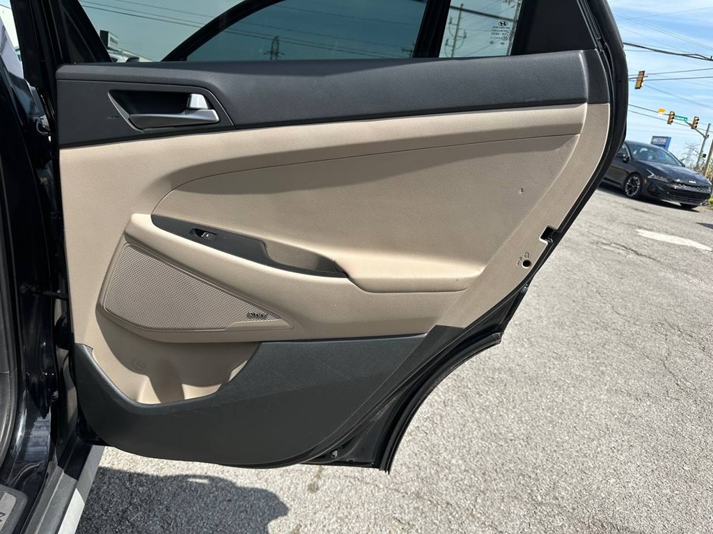 2017 Hyundai Tucson Image 17