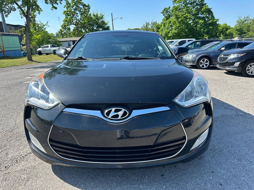 2016 Hyundai Veloster Image 4