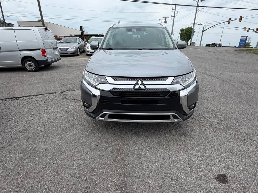 2020 Mitsubishi Outlander Image 3