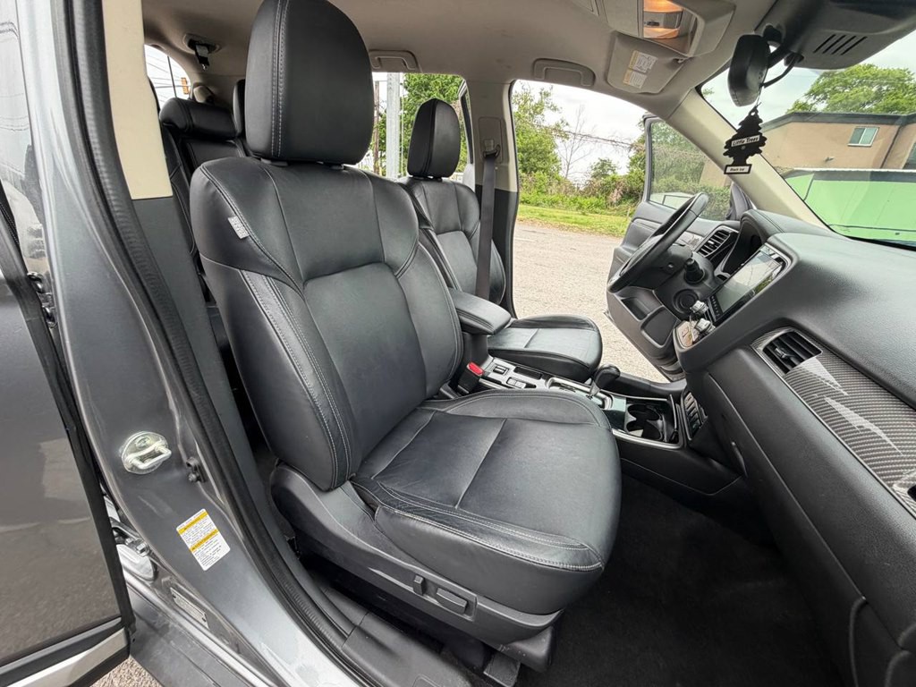 2020 Mitsubishi Outlander Image 20