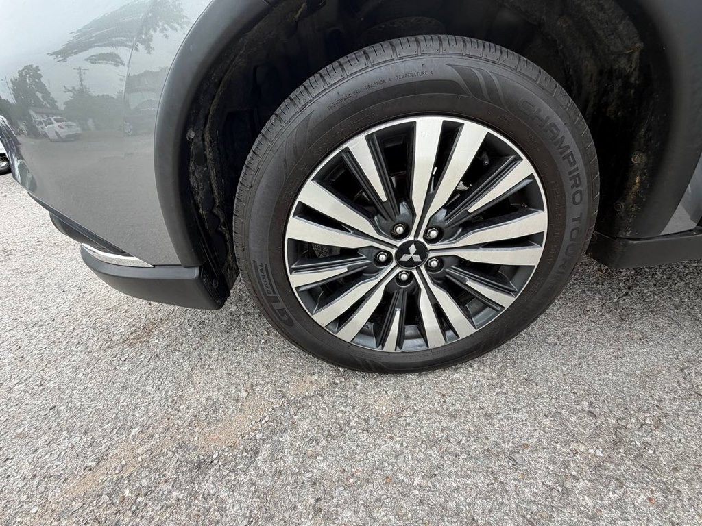 2020 Mitsubishi Outlander Image 21