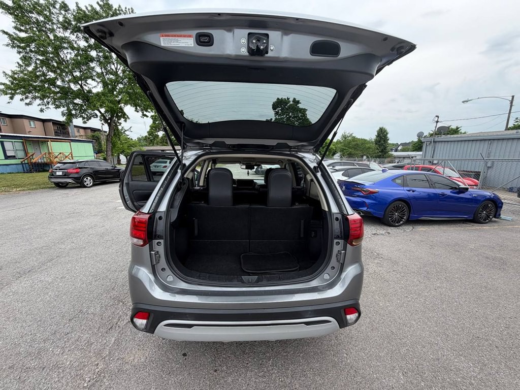 2020 Mitsubishi Outlander Image 29