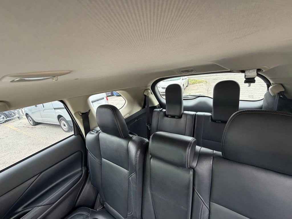 2020 Mitsubishi Outlander Image 30