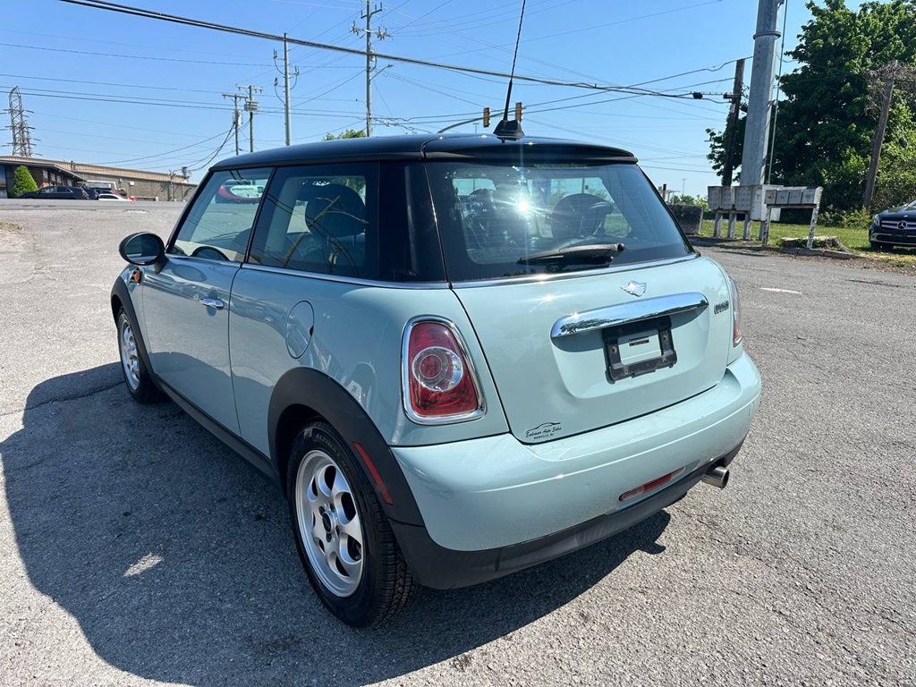 2013 MINI Cooper Image 8