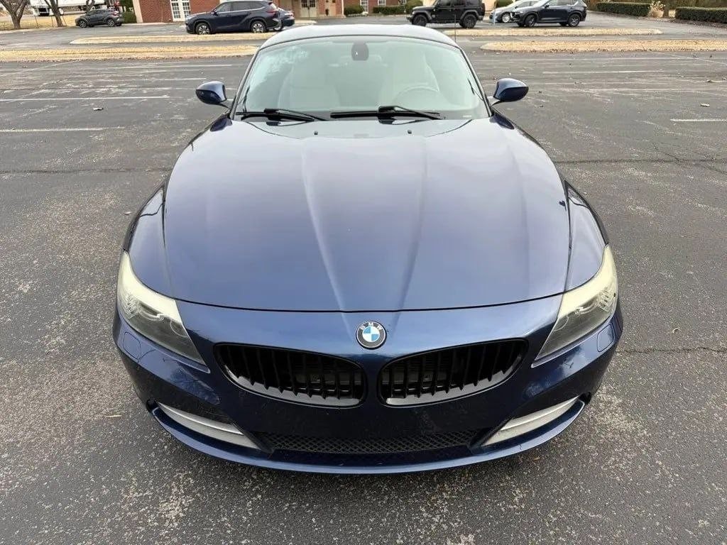 2009 BMW Z4 Image 2