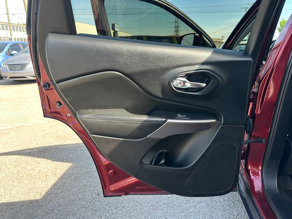 2019 Jeep Cherokee Image 19