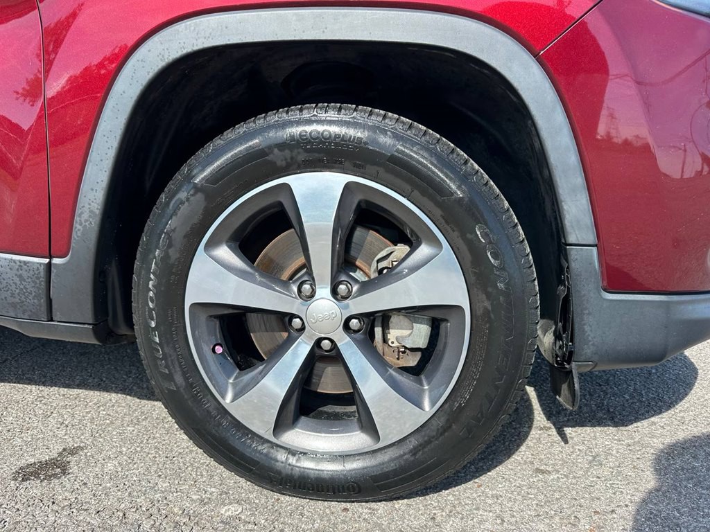 2019 Jeep Cherokee Image 26