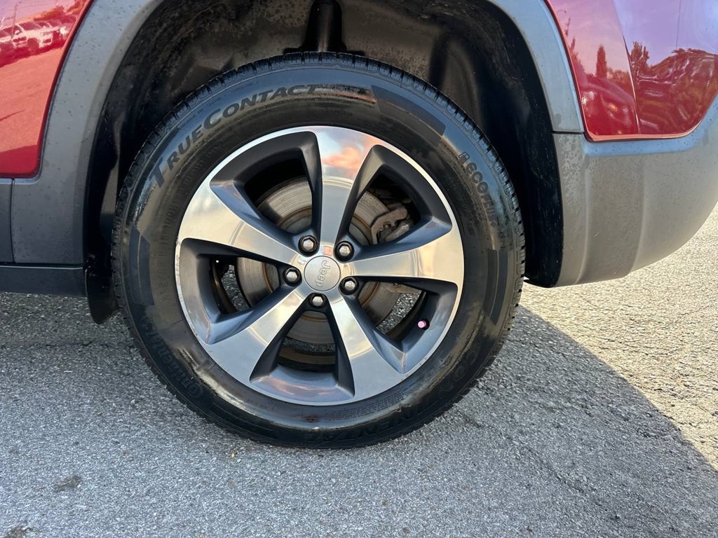 2019 Jeep Cherokee Image 28