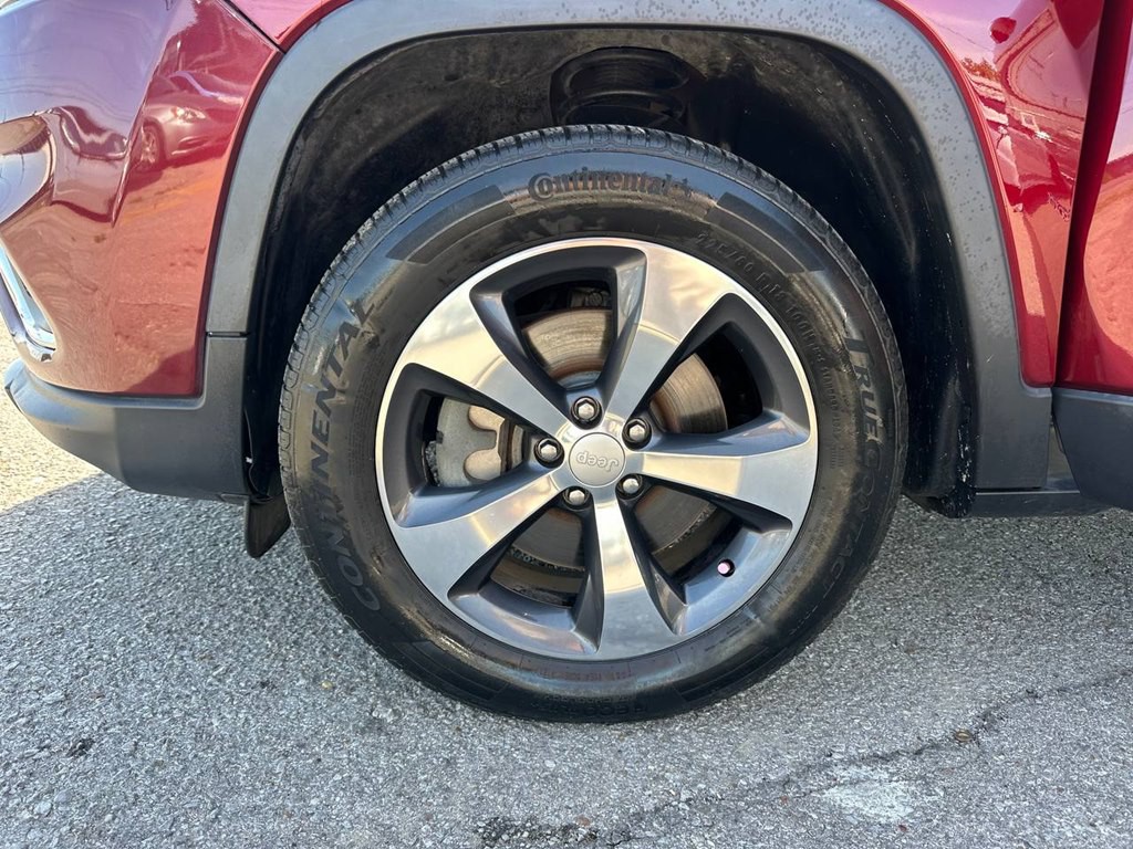 2019 Jeep Cherokee Image 29