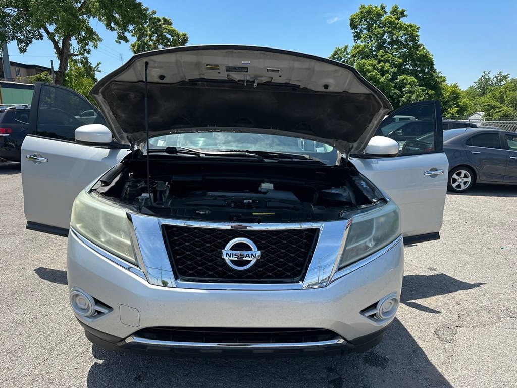 2014 Nissan Pathfinder Image 9