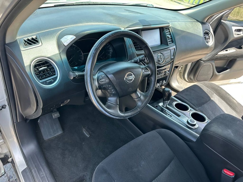 2014 Nissan Pathfinder Image 11