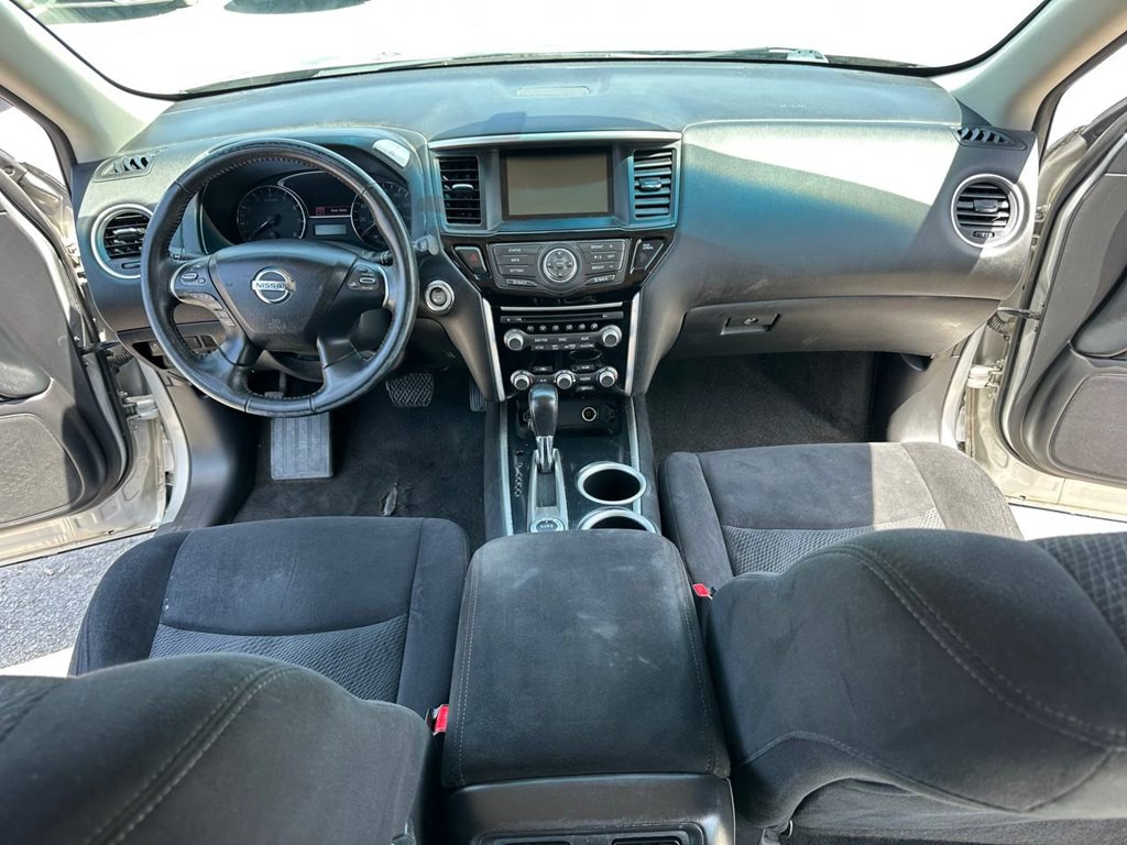 2014 Nissan Pathfinder Image 17