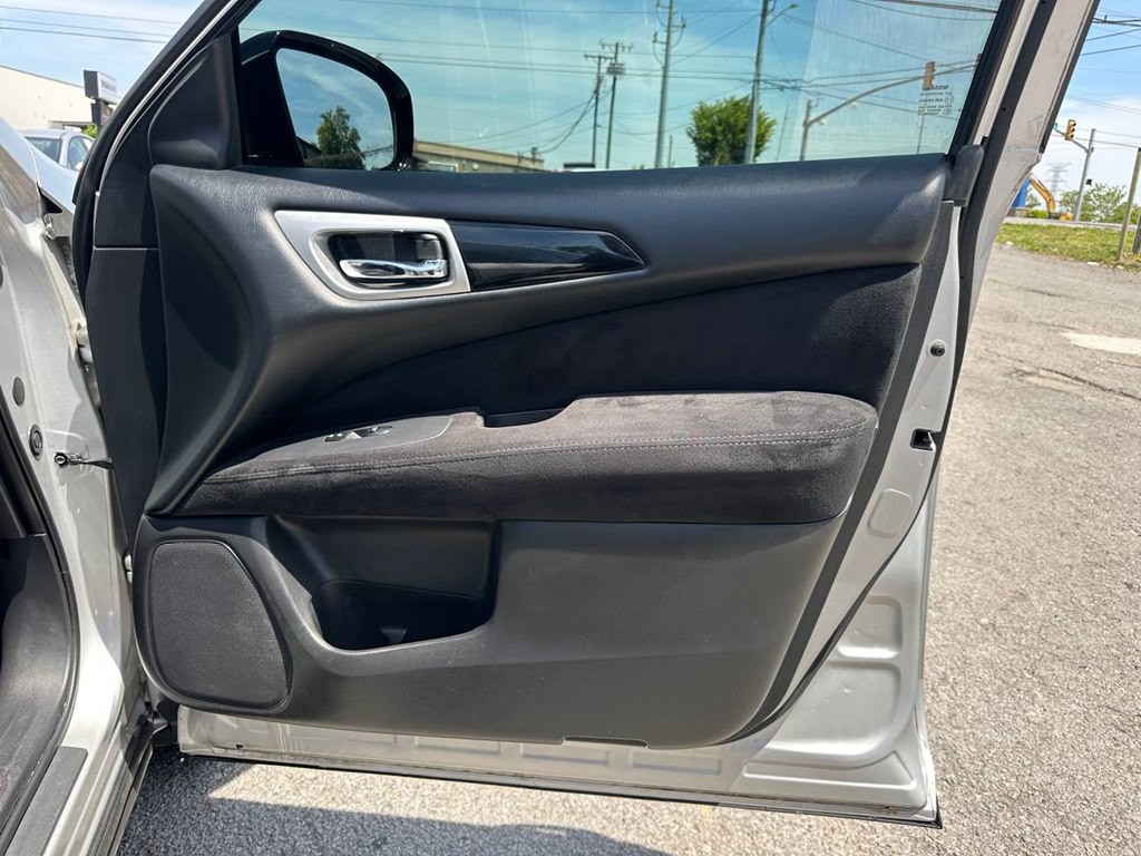 2014 Nissan Pathfinder Image 22