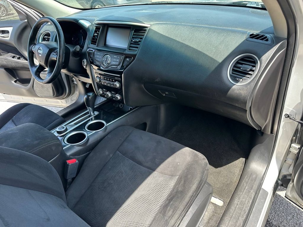 2014 Nissan Pathfinder Image 23