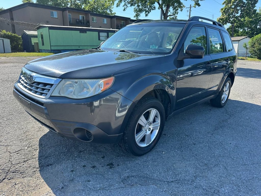 2013 Subaru Forester Image 2