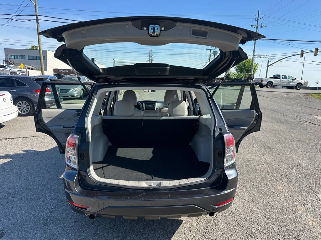 2013 Subaru Forester Image 13