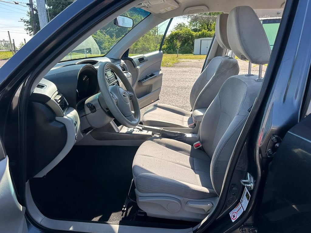 2013 Subaru Forester Image 14