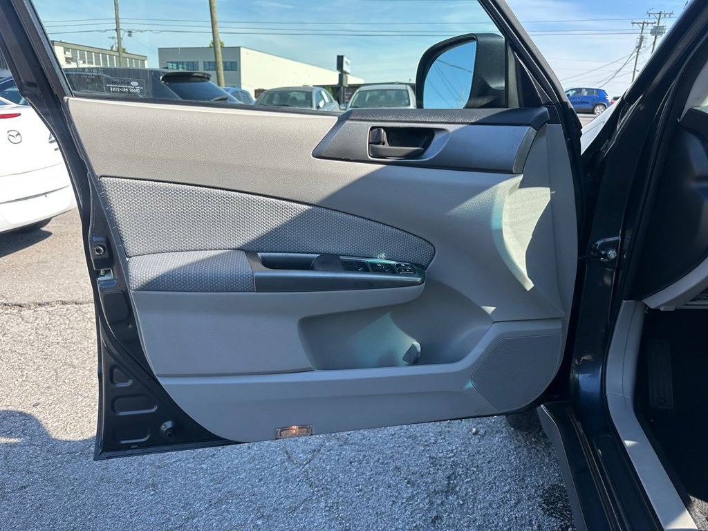 2013 Subaru Forester Image 15