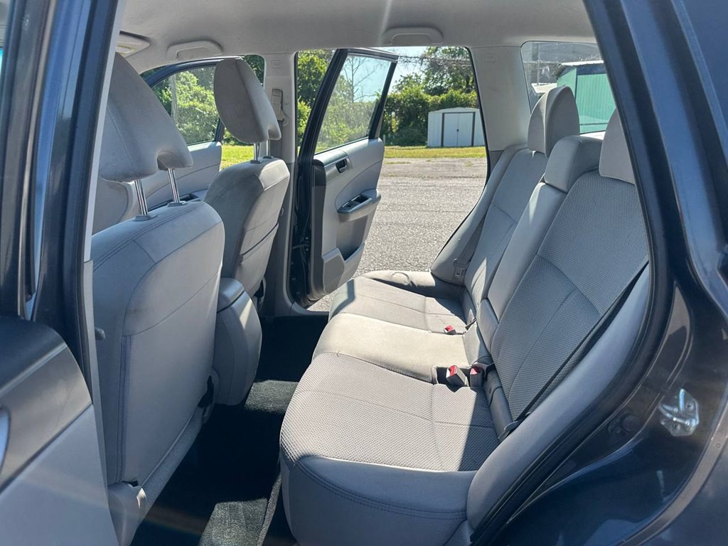 2013 Subaru Forester Image 17