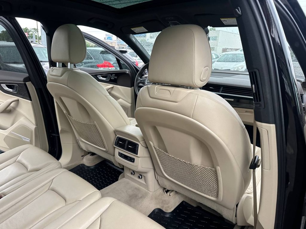 2018 Audi Q7 Image 14