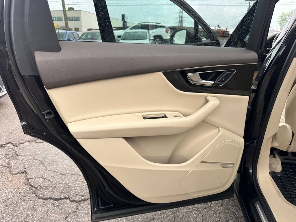 2018 Audi Q7 Image 18