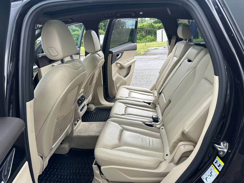 2018 Audi Q7 Image 19