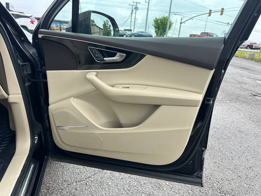 2018 Audi Q7 Image 25