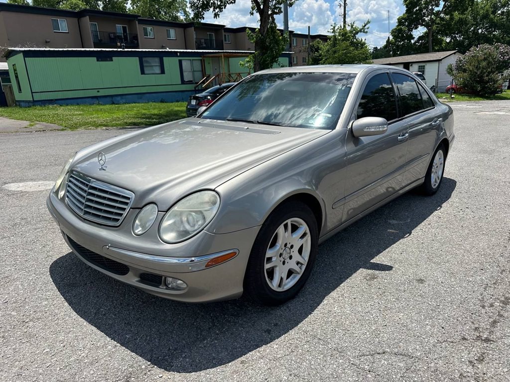 2003 Mercedes-Benz E-Class Image 2