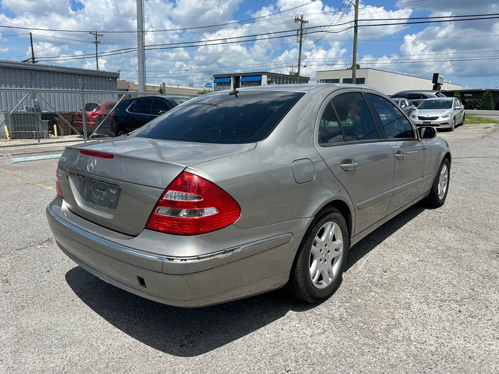 2003 Mercedes-Benz E-Class Image 6