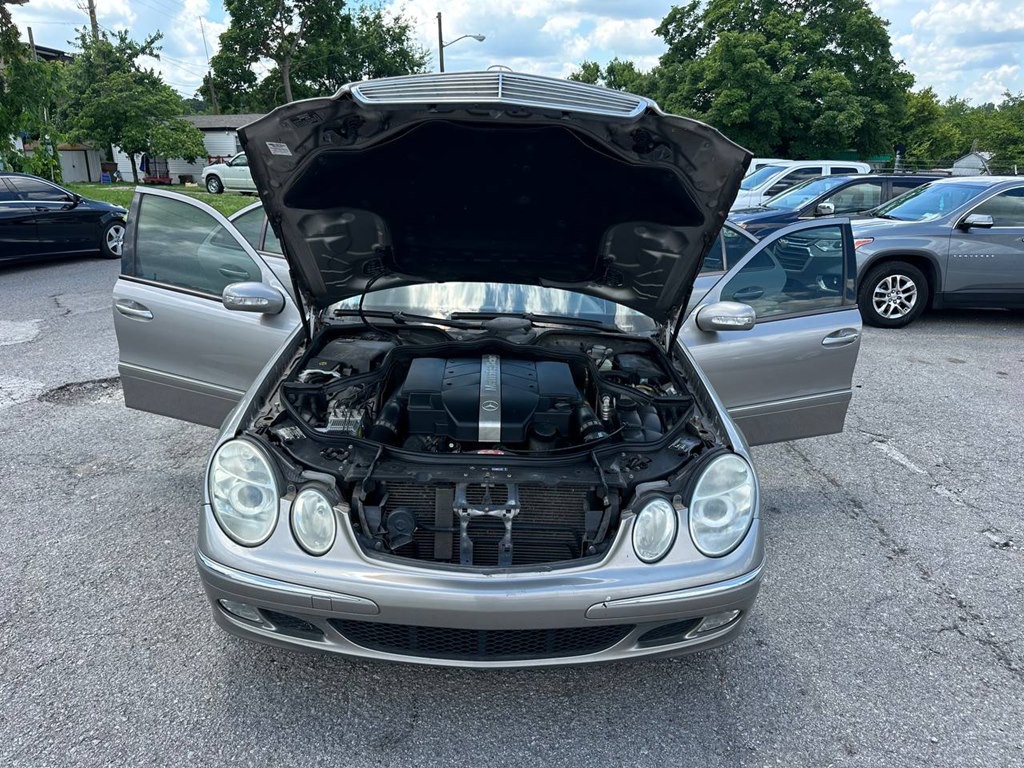 2003 Mercedes-Benz E-Class Image 10