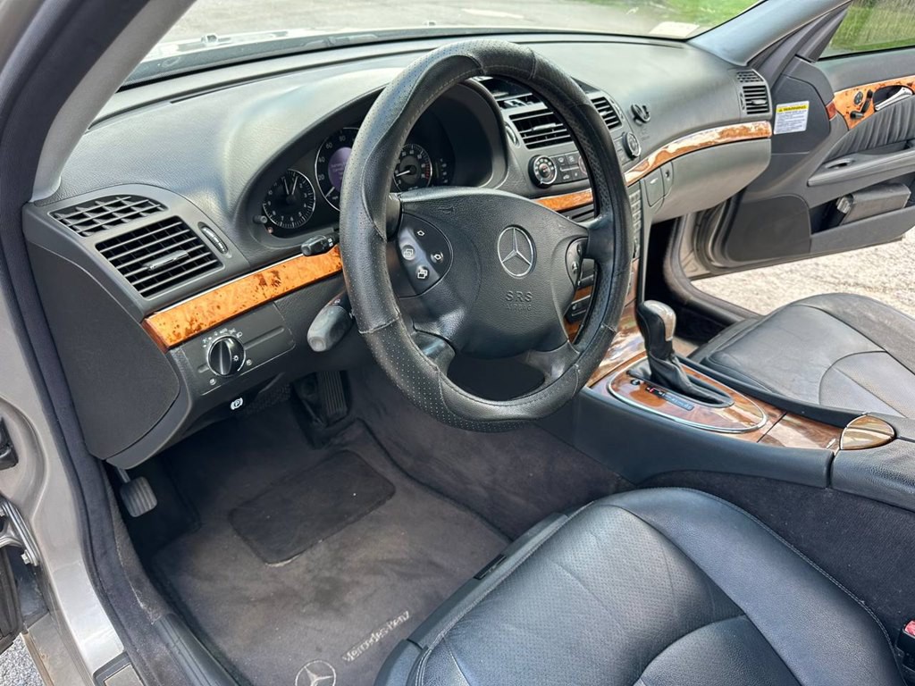 2003 Mercedes-Benz E-Class Image 14