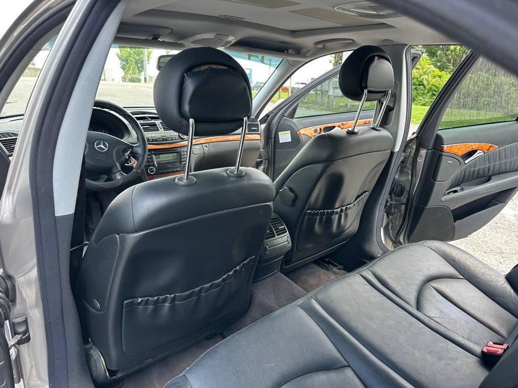 2003 Mercedes-Benz E-Class Image 19