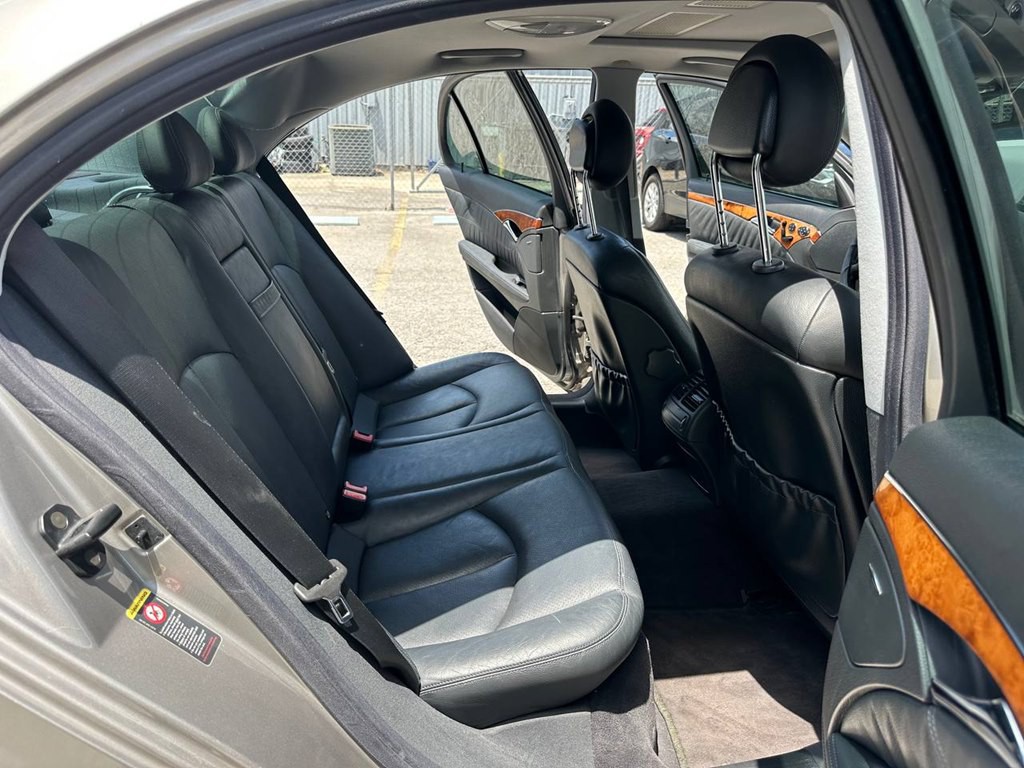 2003 Mercedes-Benz E-Class Image 21