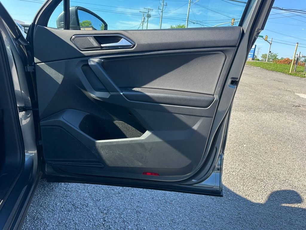 2018 Volkswagen Tiguan Image 25