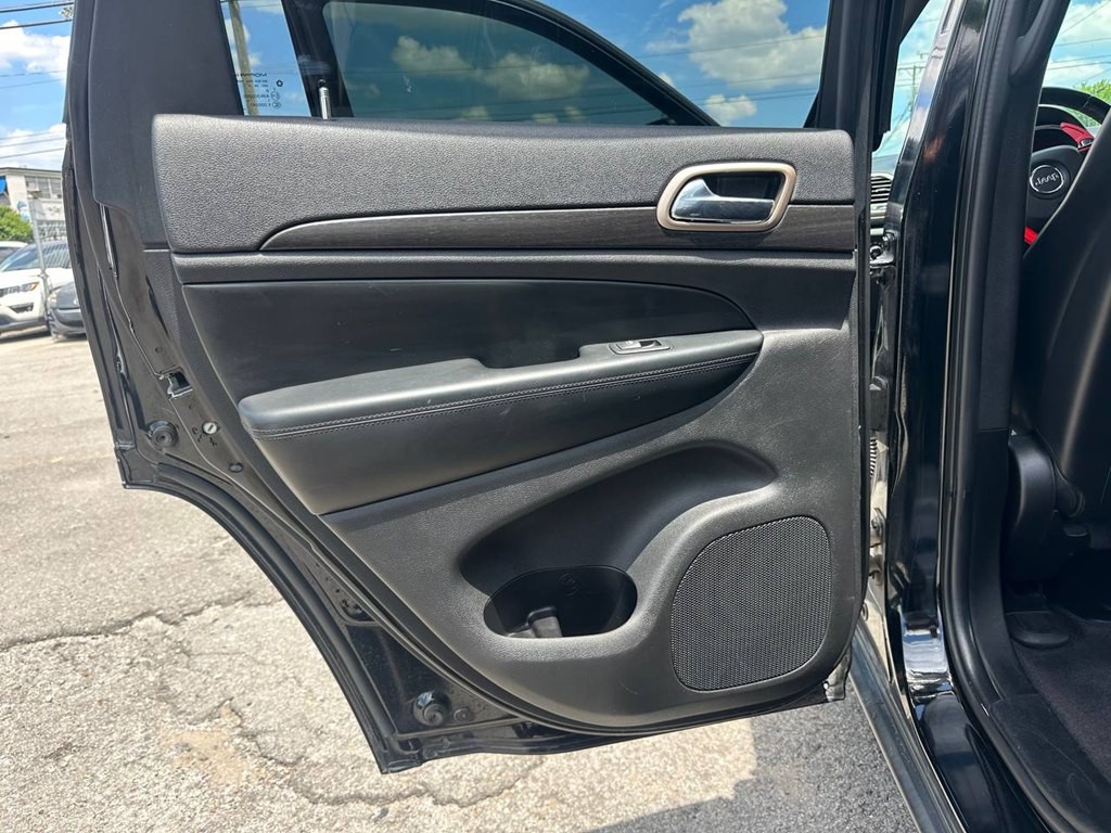 2017 Jeep Grand Cherokee Image 18