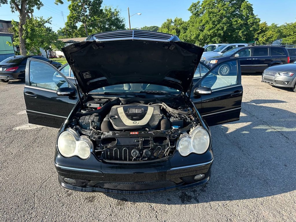 2007 Mercedes-Benz C-Class Image 11