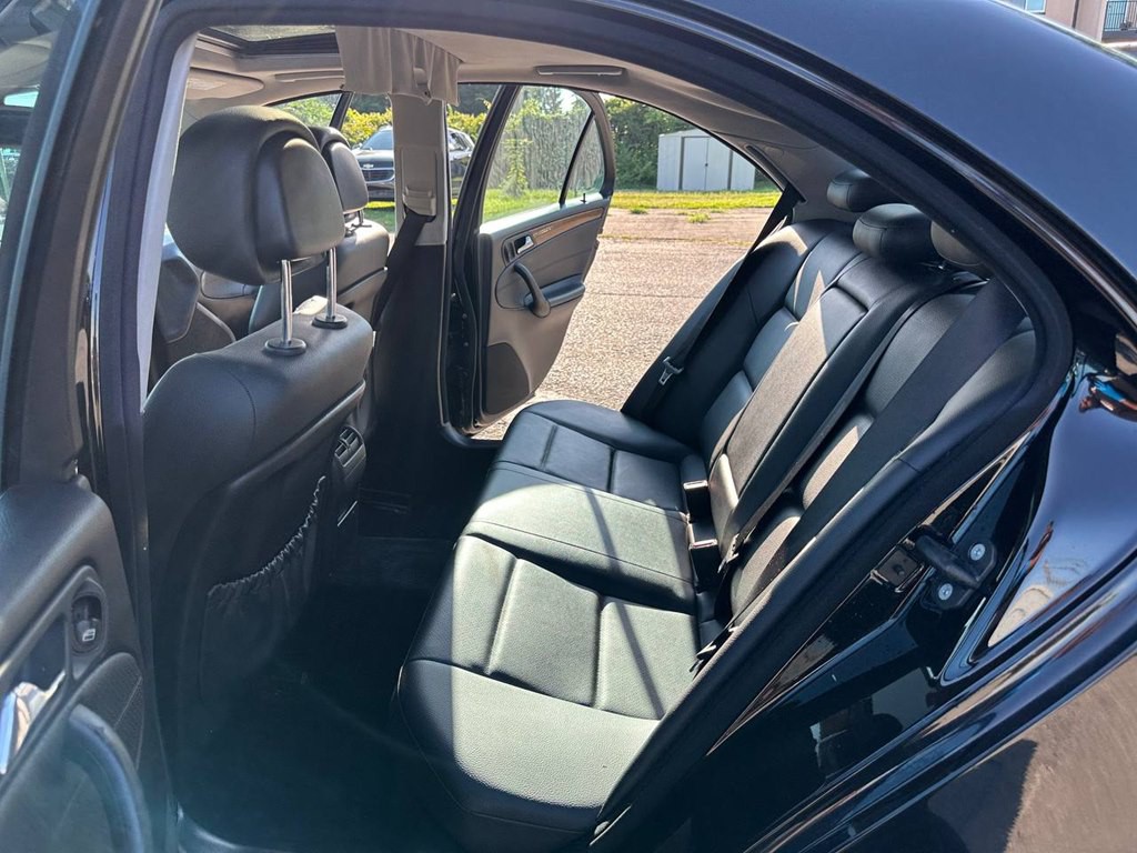 2007 Mercedes-Benz C-Class Image 16