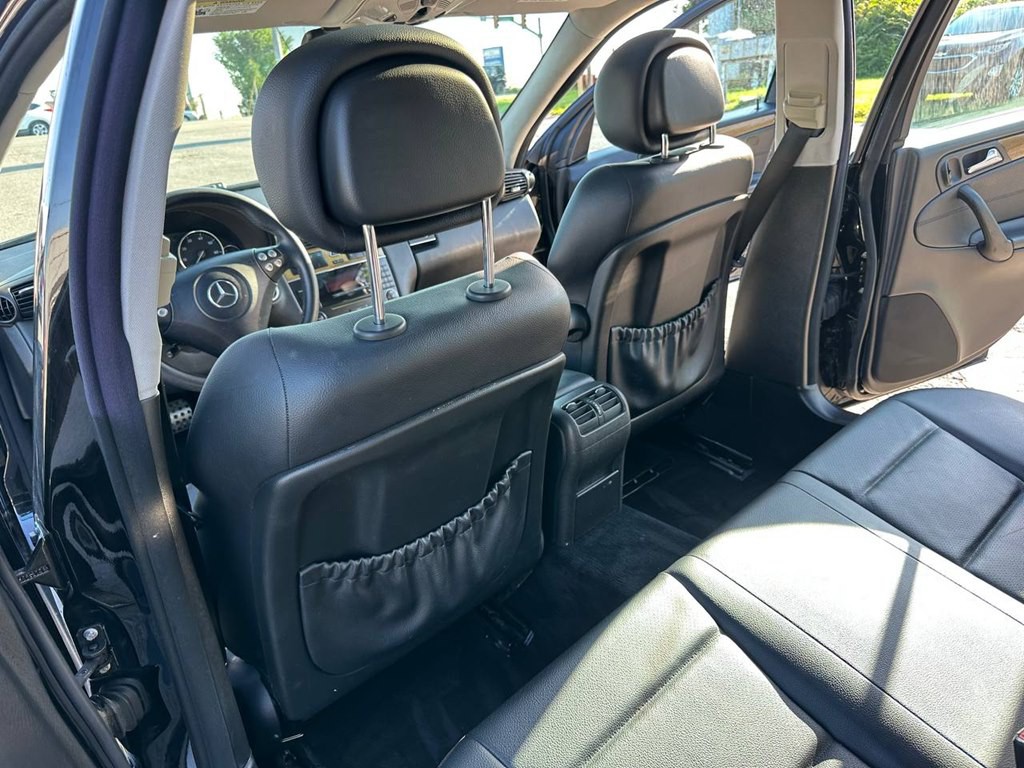 2007 Mercedes-Benz C-Class Image 18