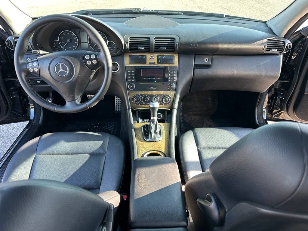 2007 Mercedes-Benz C-Class Image 19