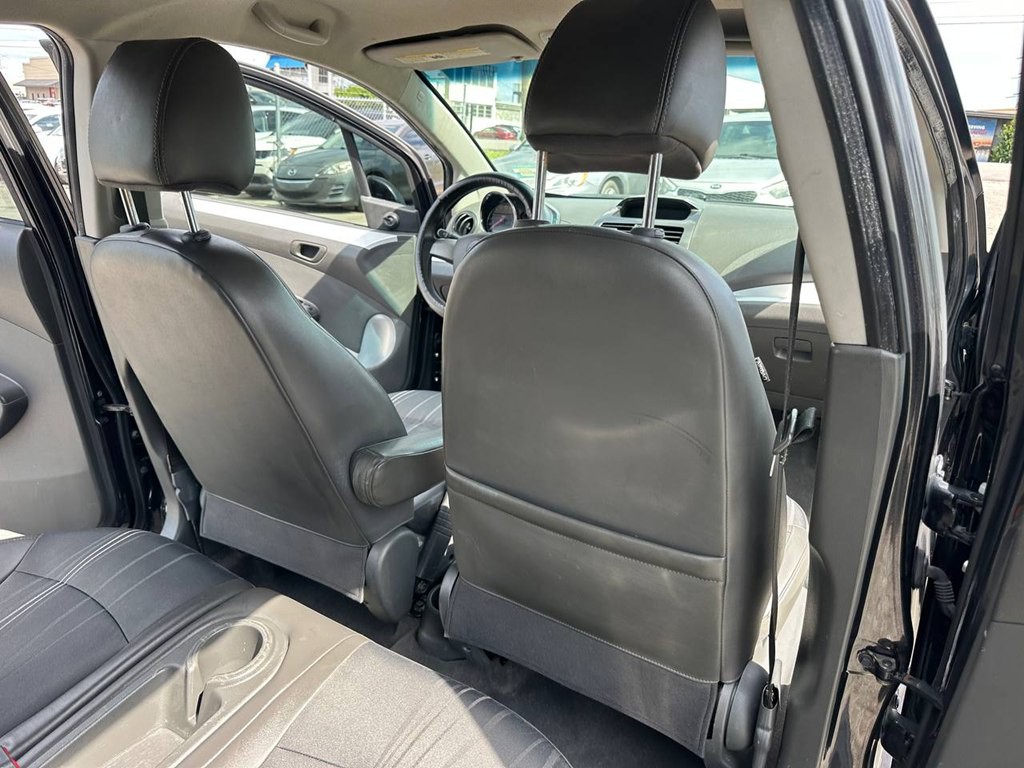 2015 Chevrolet Spark Image 24