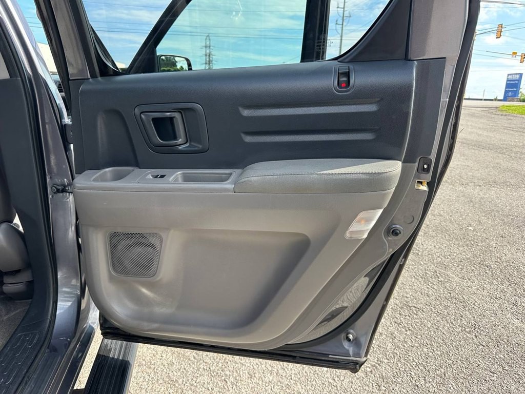 2014 Honda Ridgeline Image 21