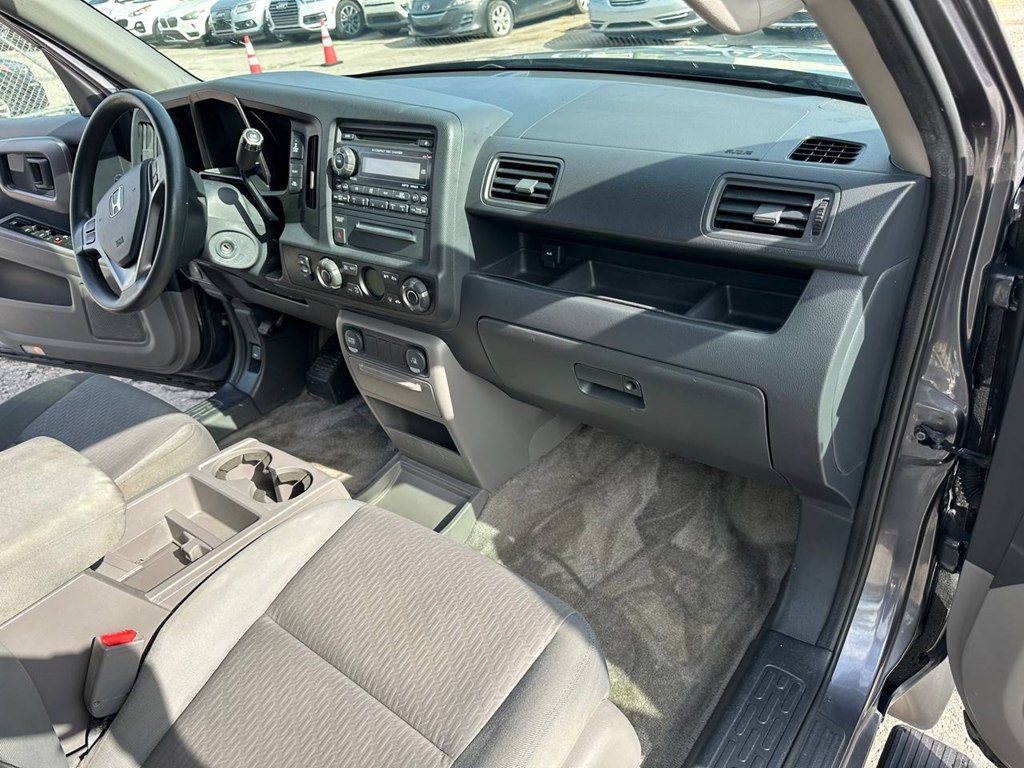 2014 Honda Ridgeline Image 24