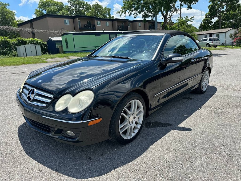 2009 Mercedes-Benz CLK-Class Image 3