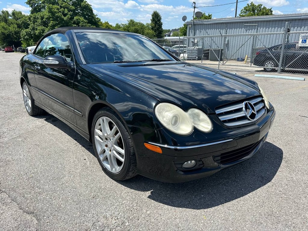 2009 Mercedes-Benz CLK-Class Image 4