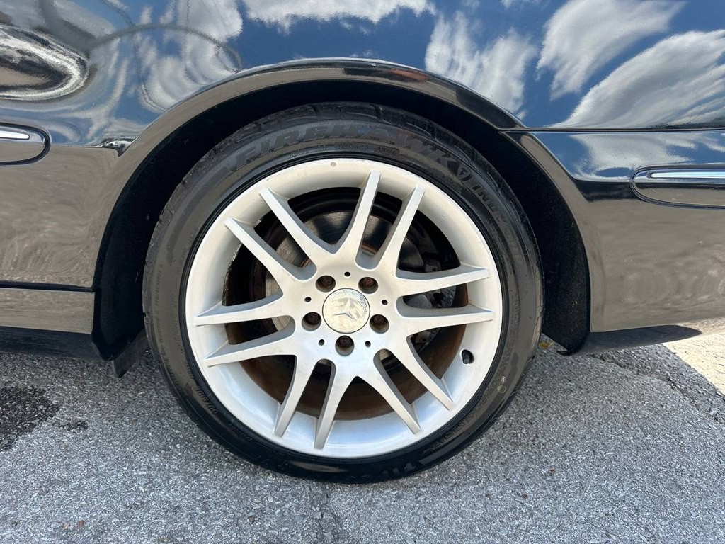 2009 Mercedes-Benz CLK-Class Image 11