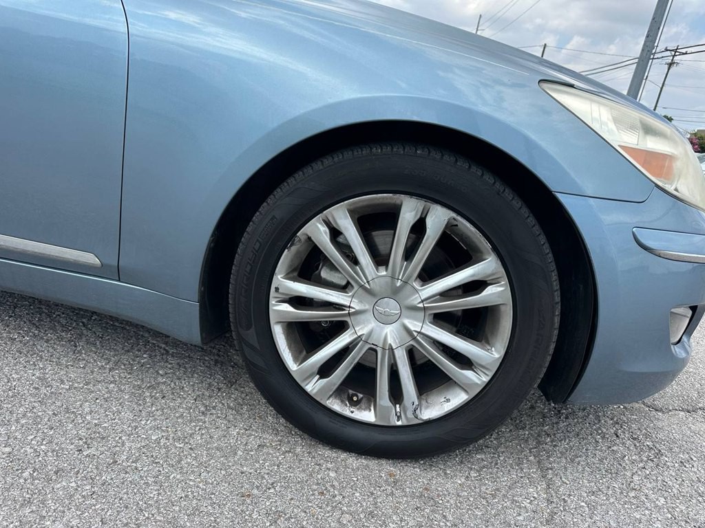 2011 Hyundai Genesis Image 23