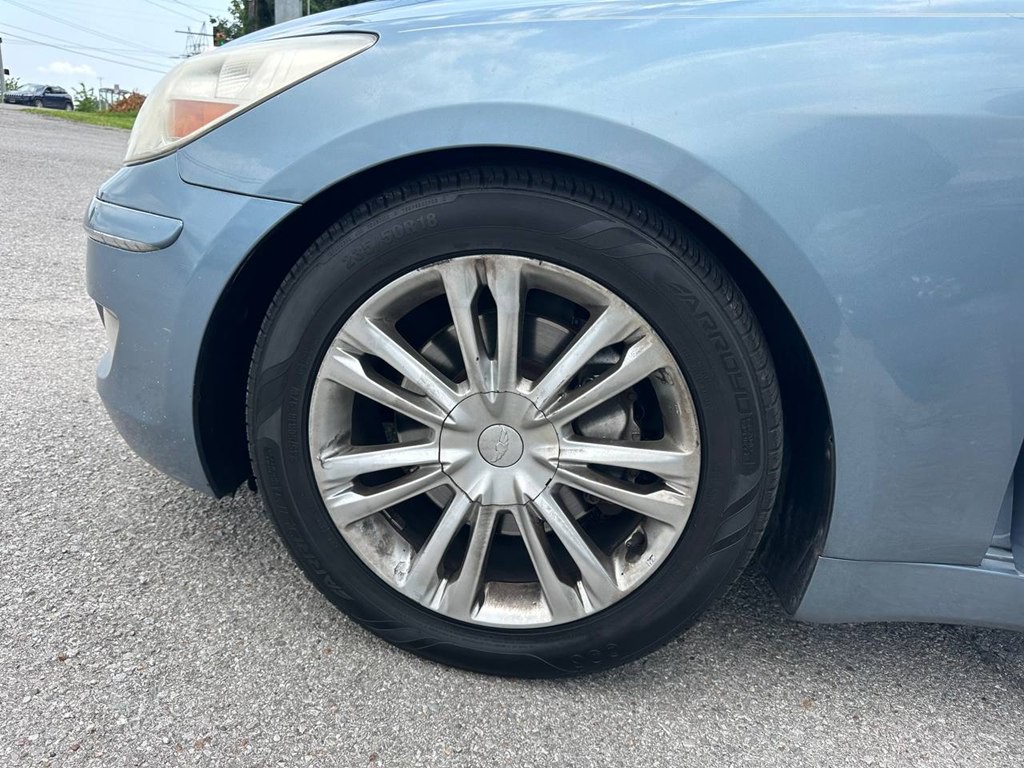 2011 Hyundai Genesis Image 27