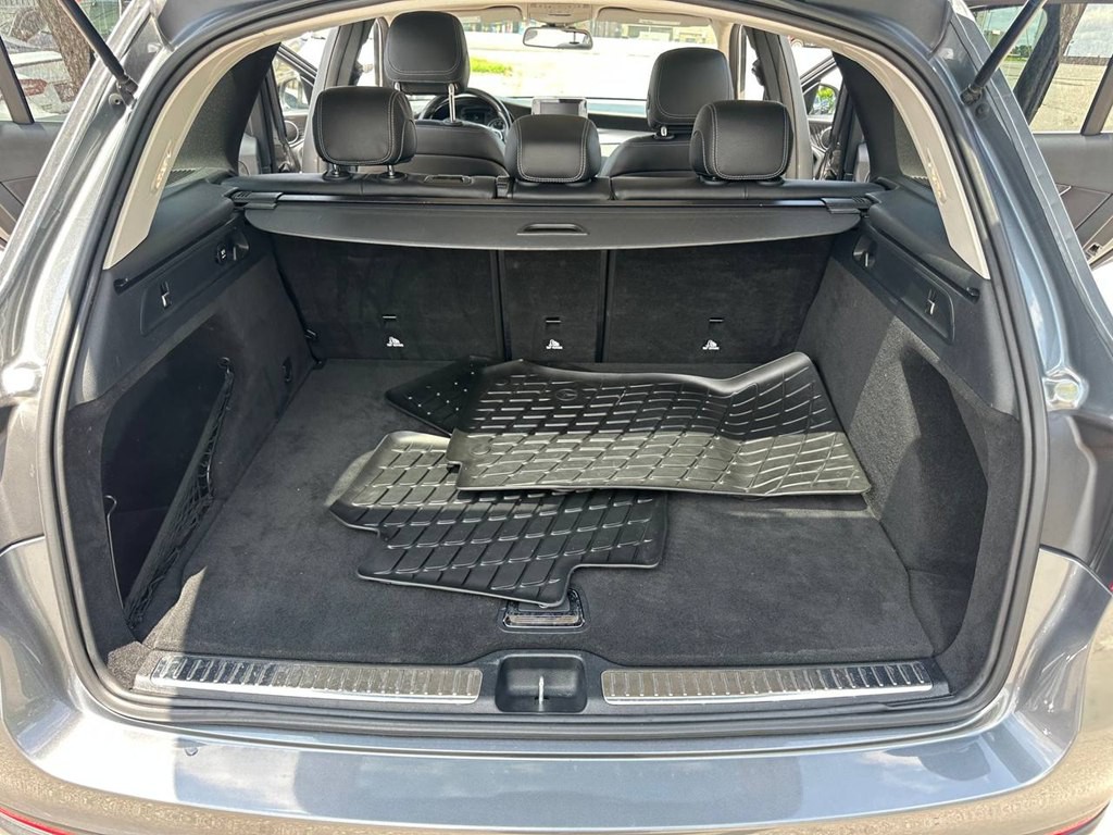 2016 Mercedes-Benz GLC-Class Image 10