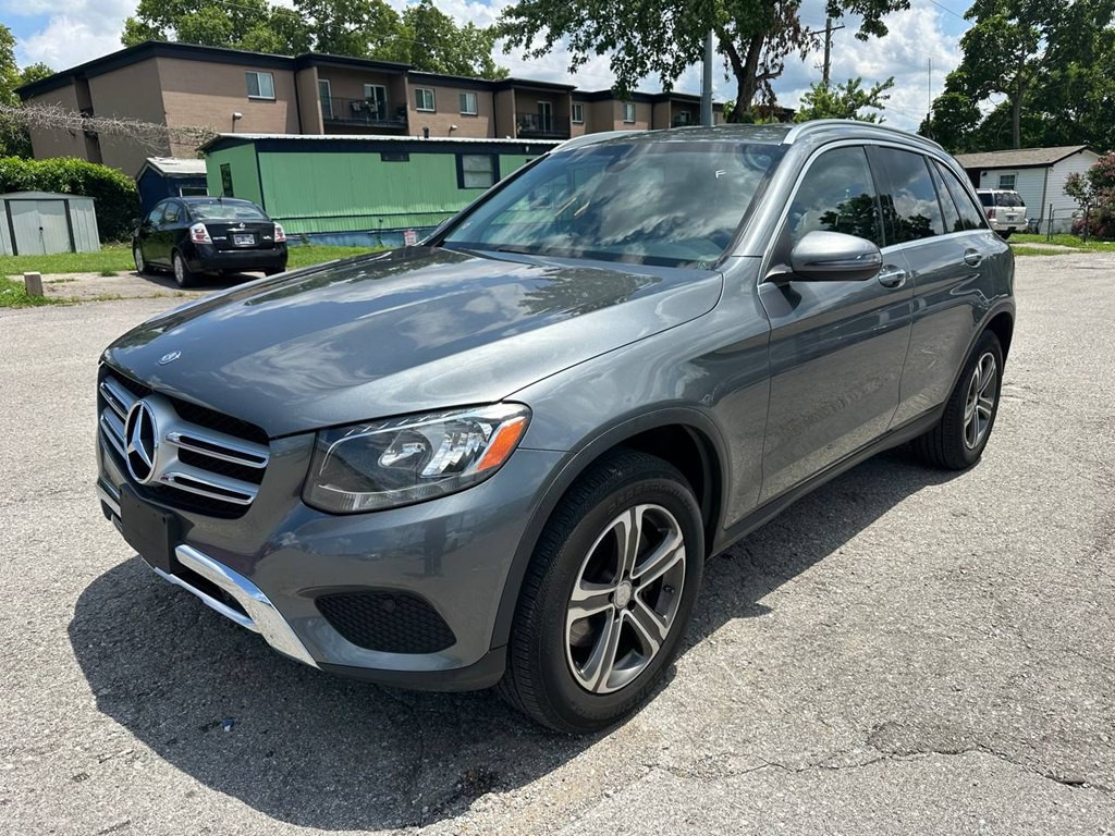 2016 Mercedes-Benz GLC-Class Image 2