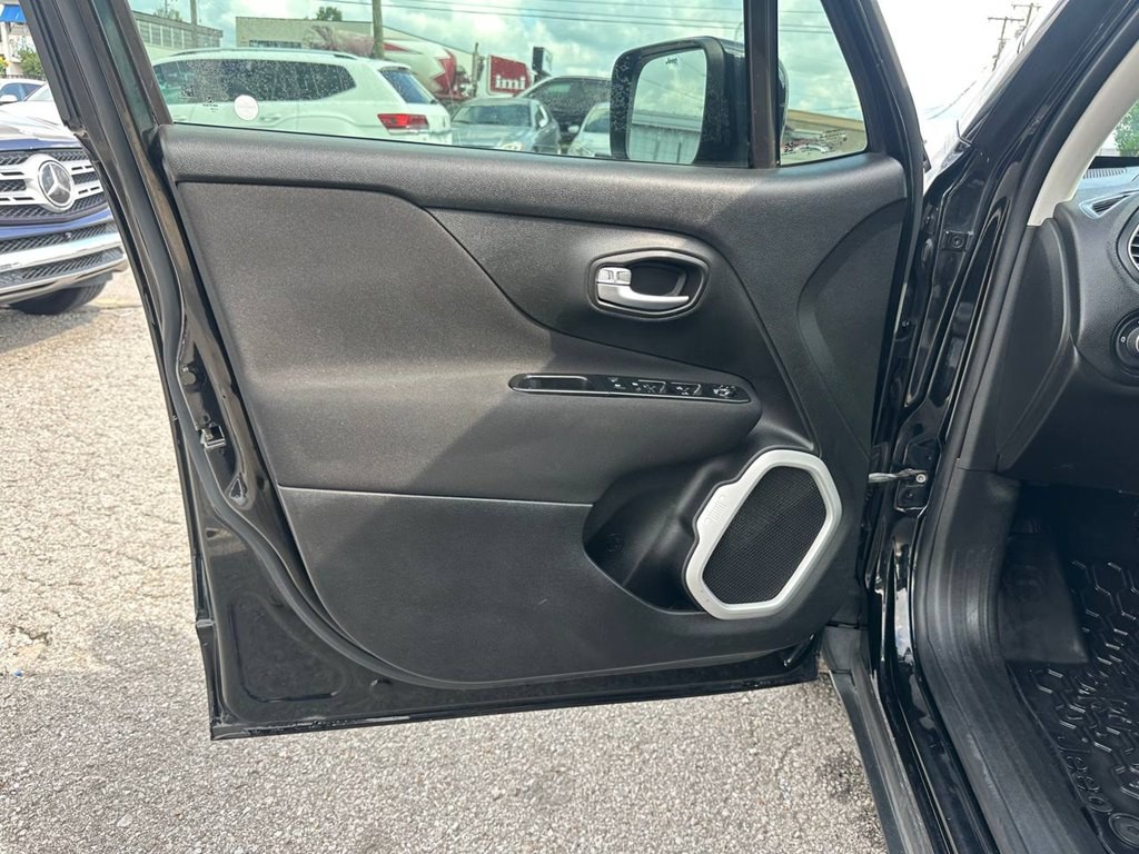 2018 Jeep Renegade Image 17